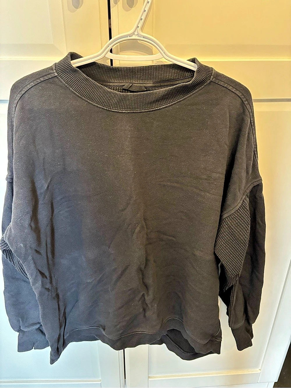 Aerie Black Crewneck Sweatshirt